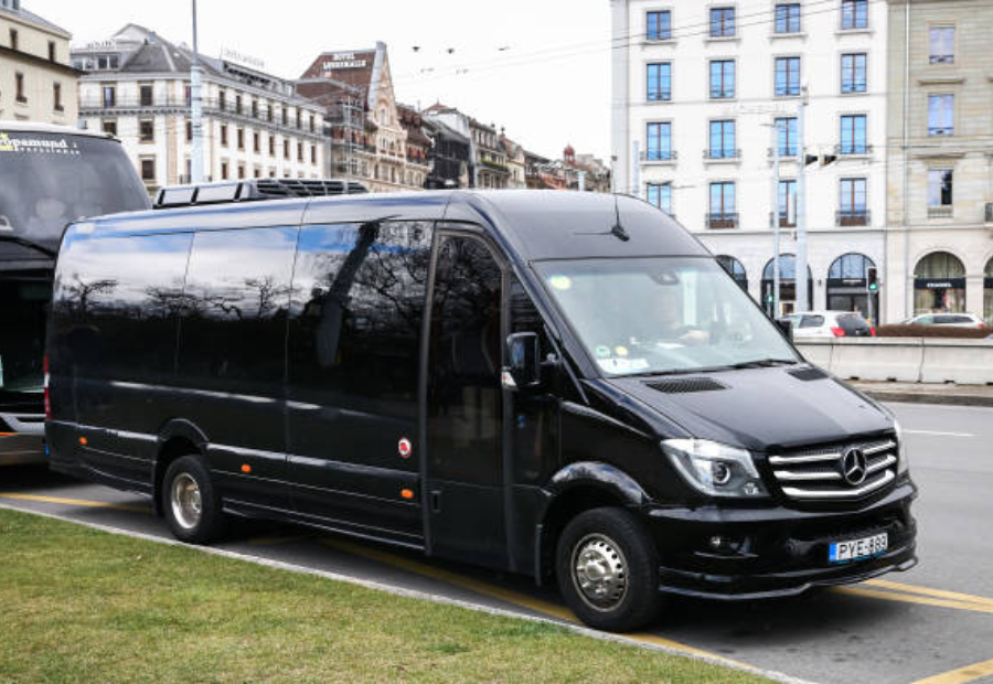 Mercedes Bus